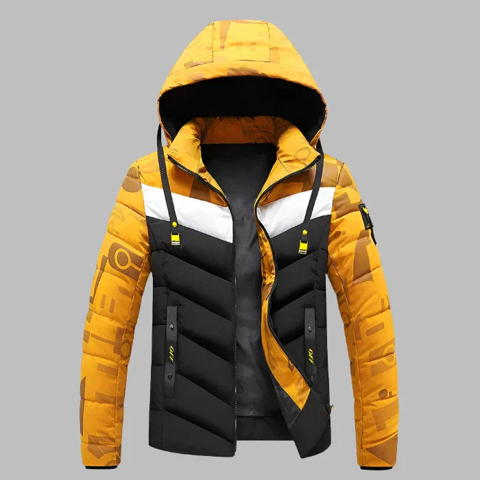 Gelbe und schwarze Herren-Winterjacke mit Kapuze, geometrischem Muster und Reißverschluss. Modische Outdoor-Bekleidung, warm und wasserabweisend.