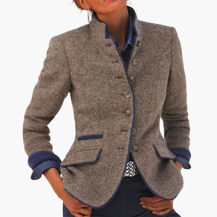 Trachtenjacke für Kalte Tage - Stilvolle Walkjacke für Damen