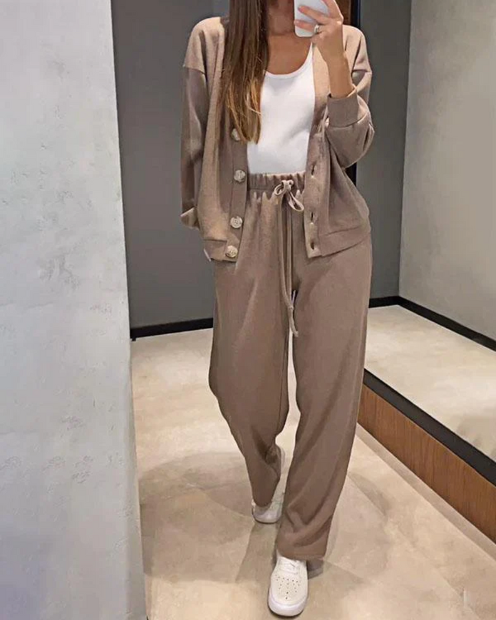 Olivia Strickanzug | Elegantes Loungewear Set mit Knopfleiste