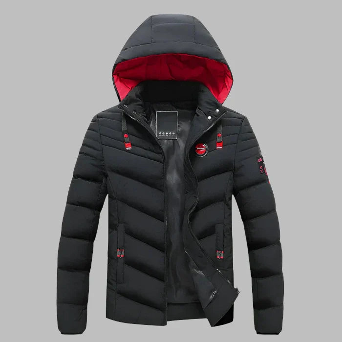 Schwarze Herren-Daunenjacke mit Kapuze, rotem Innenfutter und Reißverschluss. Stilvolle Winterjacke, warm und modisch für kalte Tage.