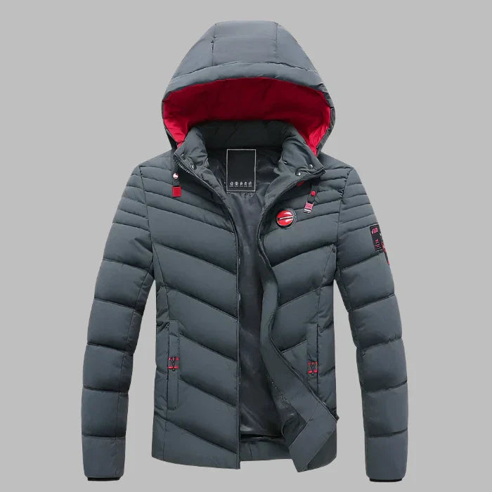 Graue Herren-Daunenjacke mit Kapuze, rotem Innenfutter und Reißverschluss. Stilvolle Winterjacke, warm und modisch für kalte Tage.