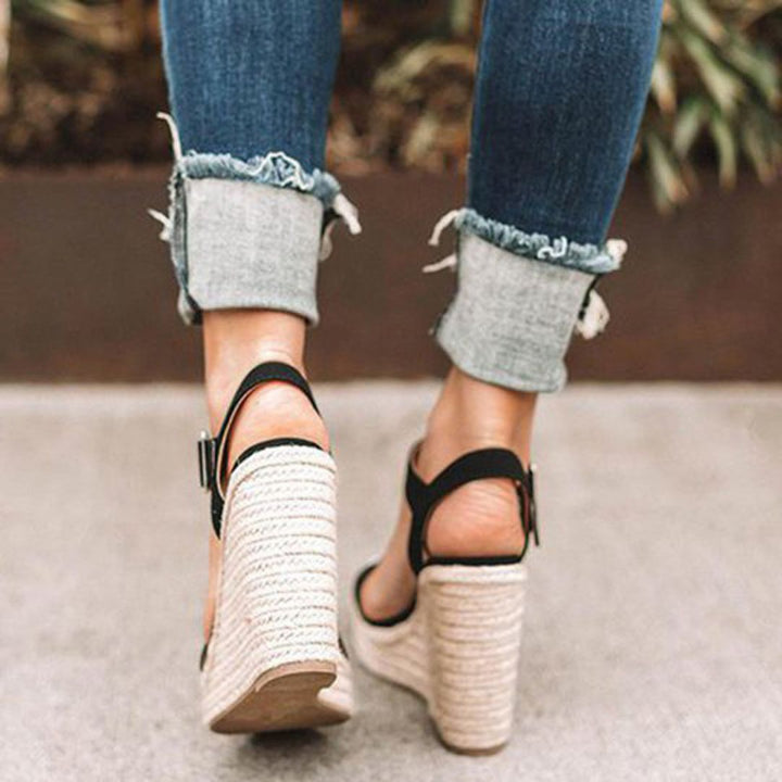Loscana Keilsandalen - Elegante Frauenschuhe mit Gürtel