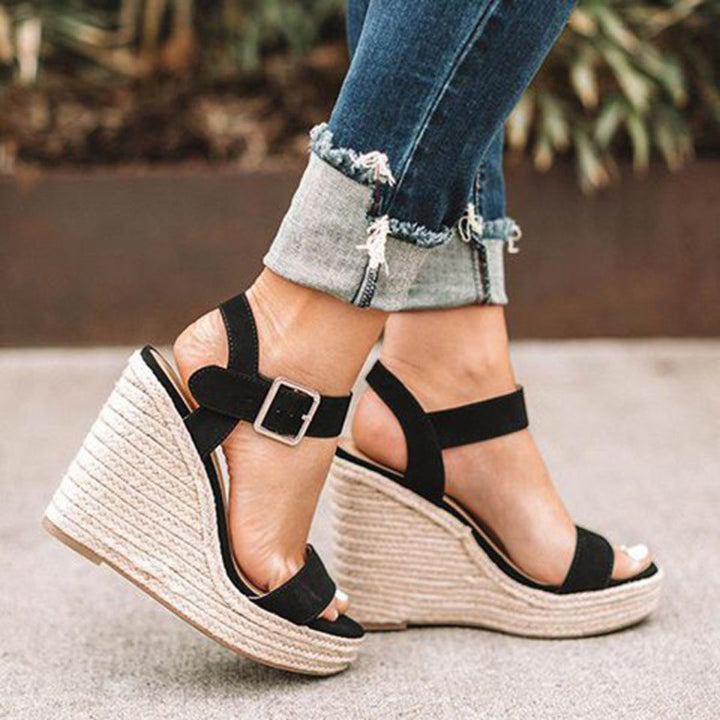 Loscana Keilsandalen - Elegante Frauenschuhe mit Gürtel