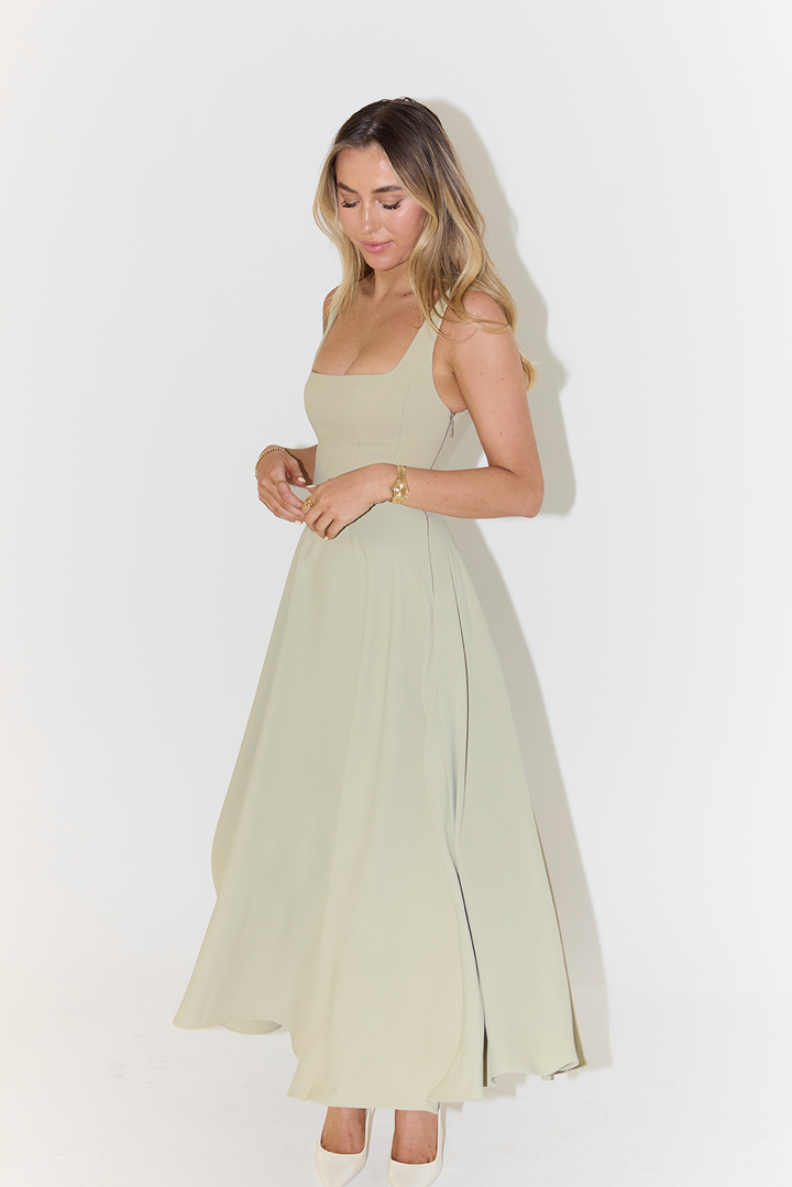 Abendkleid für Damen - Elegantes Midi-Trägerkleid für Sommer