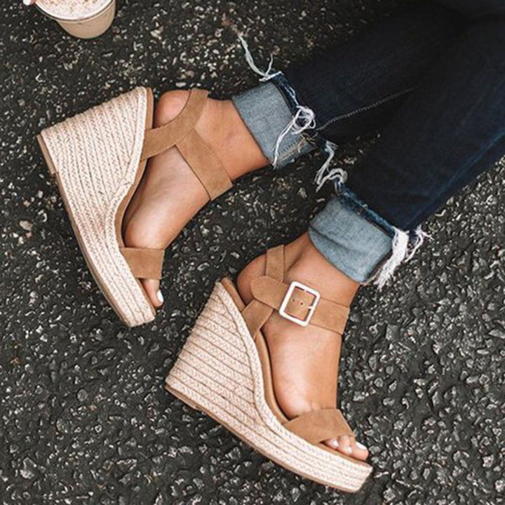Loscana Keilsandalen - Elegante Frauenschuhe mit Gürtel