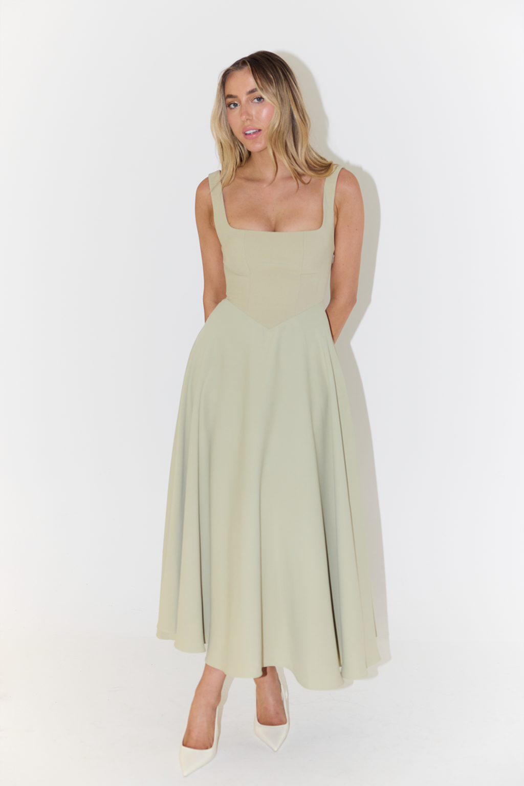 Abendkleid für Damen - Elegantes Midi-Trägerkleid für Sommer