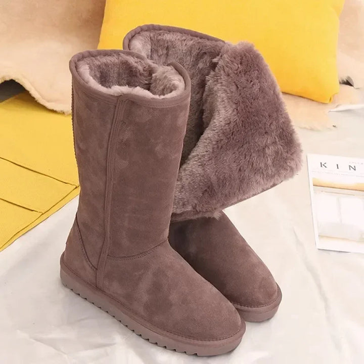 Hohe Winterstiefel für Damen - Gefütterte Schlupfstiefel mit dickem Warmfutter - Lässige Fell-Boots für den Winter