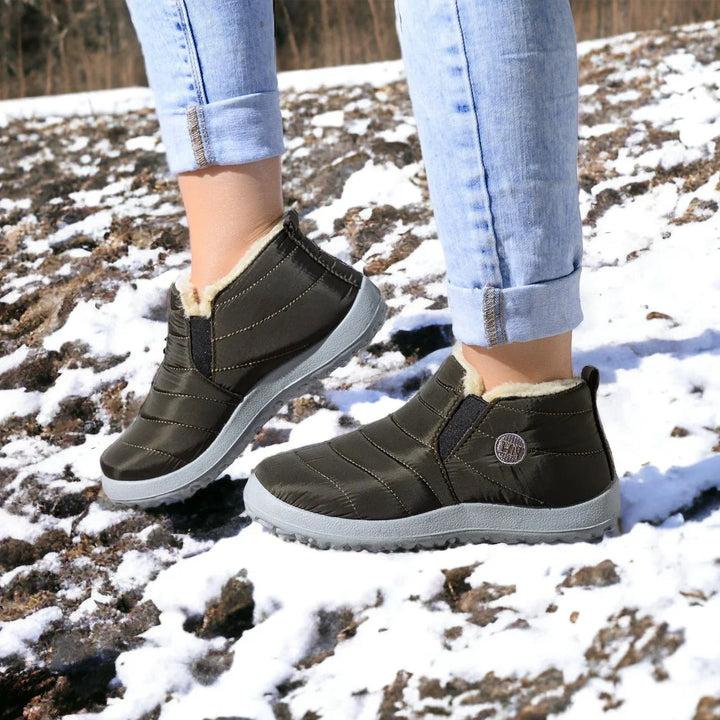 Gefütterte Winterschuhe für Damen - Wasserabweisende Schlupf-Stiefeletten mit rutschfester Sohle