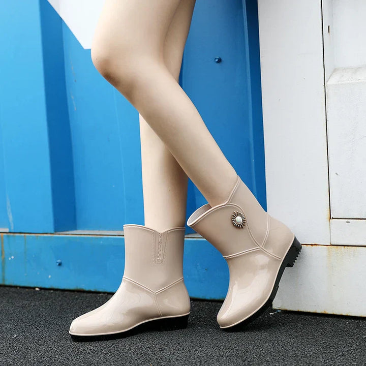 Regenstiefel für den Herbst - Wasserdichte Gummistiefel mit Blumen-Dekor und Profilsohle für Damen