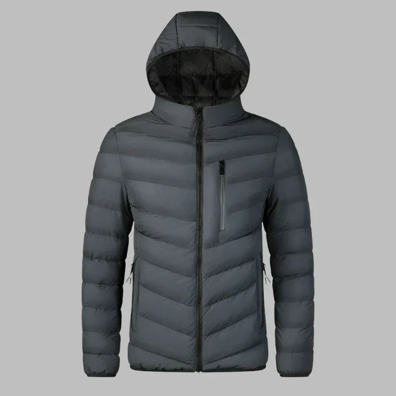 Graue Daunenjacke mit Kapuze, Reißverschluss und Seitentaschen. Winterjacke für Herren, warm und wasserabweisend, ideal für Outdoor-Aktivitäten.