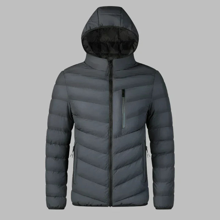 Graue Daunenjacke mit Kapuze, Reißverschluss und Seitentaschen. Winterjacke für Herren, warm und wasserabweisend, ideal für Outdoor-Aktivitäten.