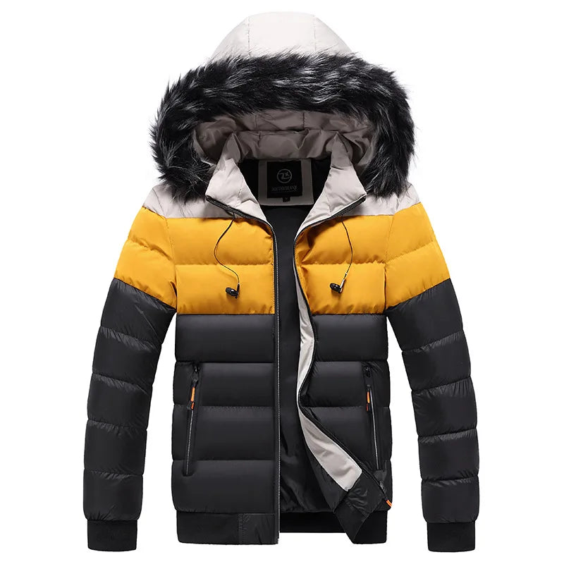 Bunte Winterjacke mit Kapuze, gelb-schwarz gestreift, Kunstfellbesatz, Reißverschlusstaschen, warm gefüttert, modisch, Herrenbekleidung.