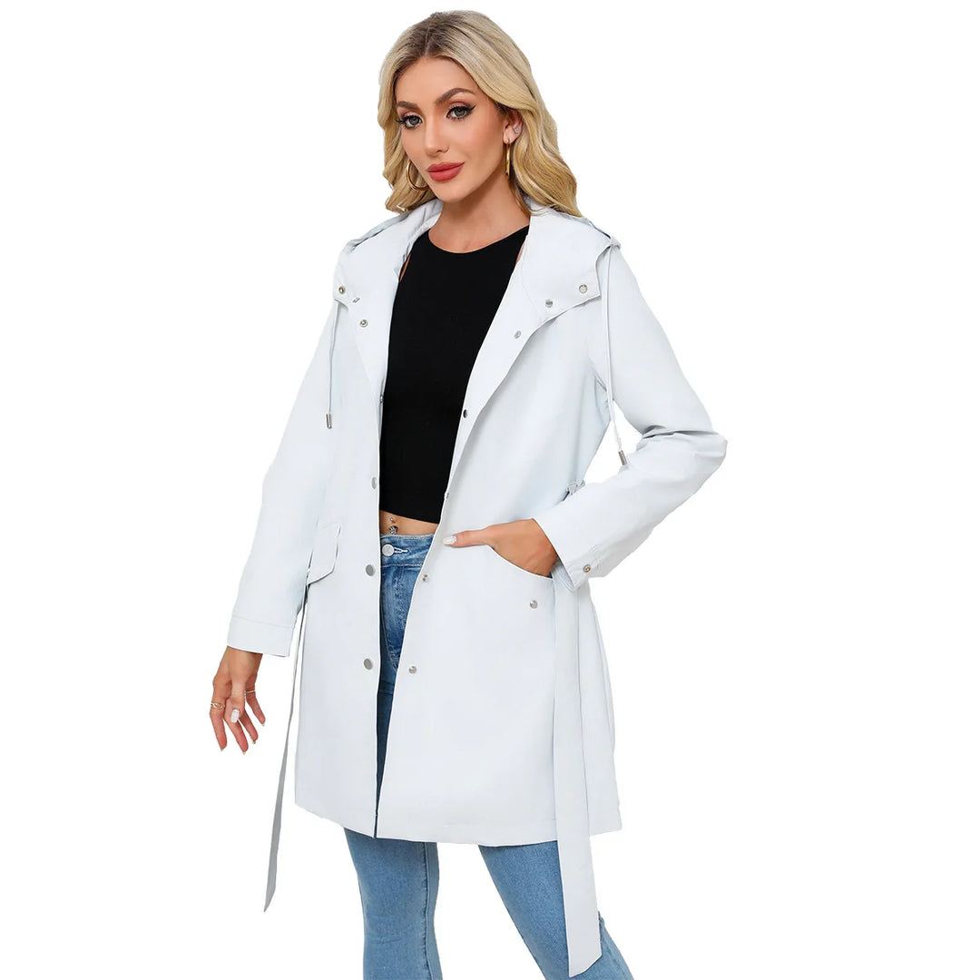 Carmen Regenjacke -  Wasserfeste Lange Damen Jacke mit Kapuze