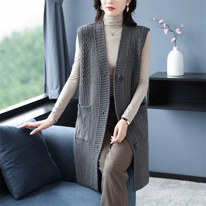 Ärmellose Strickweste für den Herbst - Knielange Cardigan mit Knöpfen und Seitentaschen für Damen