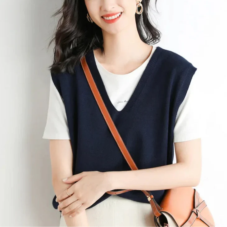 Pullunder für den Herbst - Trendy Strickpullover mit V-Halsschnitt für Damen
