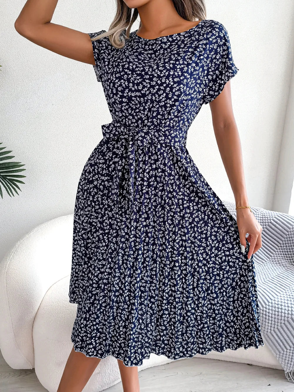 Olivia Sommerkleid | Luftiges Midikleid mit hoher Taille