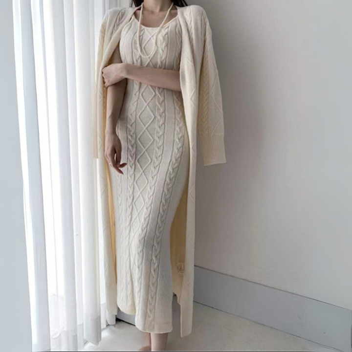 Mila Winter Co-ord Set | 2-teiliges Set mit kombiniertem Strickkleid und warmer Strickjacke