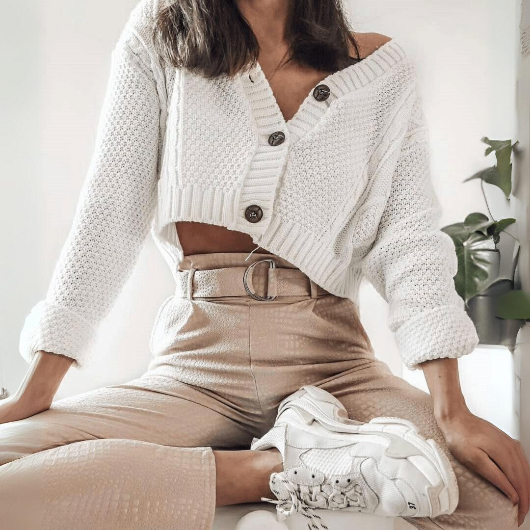 Autri Strickjacke - Cardigan mit gerippten Bündchen und Knopfleiste für Damen