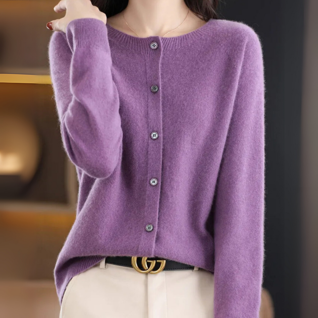 Clara Strickjacke | Leichter O-Neck Cardigan aus Merinowolle für Damen