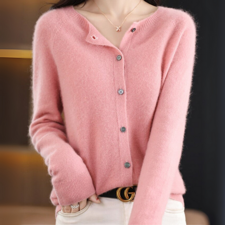 Clara Strickjacke | Leichter O-Neck Cardigan aus Merinowolle für Damen