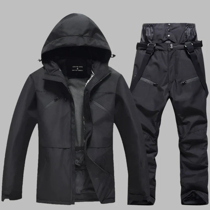 Schwarzer Outdoor-Winteranzug mit Kapuzenjacke und Hose, wasserdicht, winddicht, ideal für Skifahren und Wandern, funktionale Taschen, robustes Design.