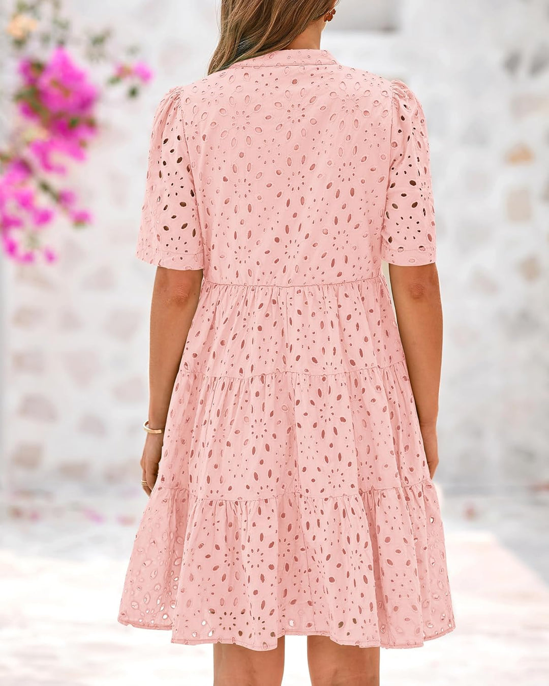 Sommerkleid - Luftiges A-Linien Stufenkleid mit V-Ausschnitt